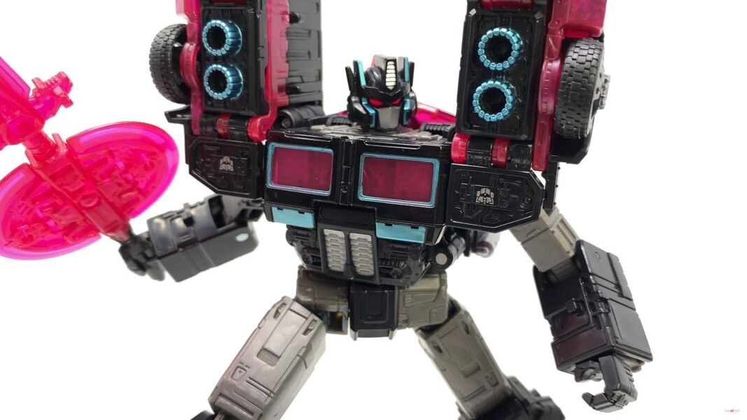 Transformers Legacy Velocitron SCOURGE BLACK CONVOY Image  (17 of 38)